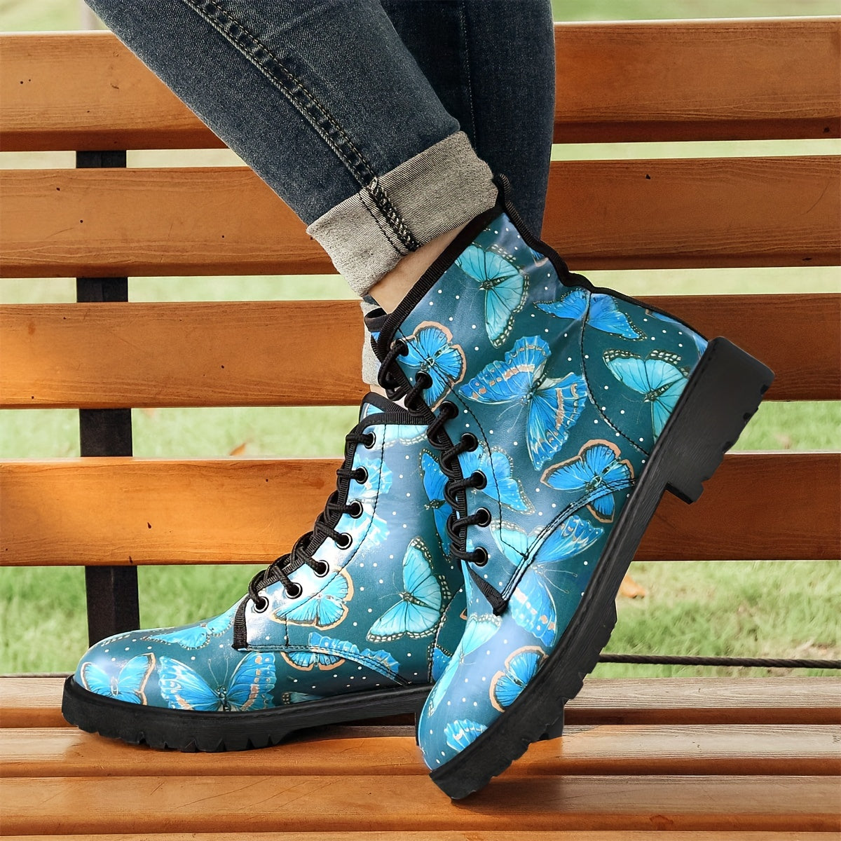Women's Butterfly Print Ankle Boots Round Toe Lace Up Flat Combat Boots