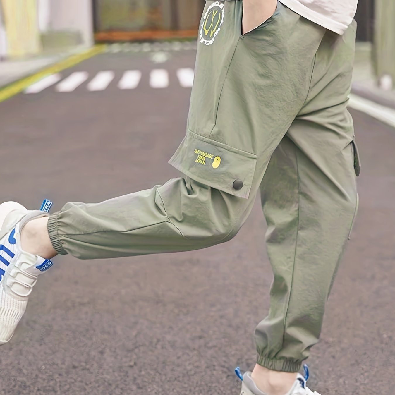 Boys Letter Print Cargo Pants Elastic Waist Quick Dry Jogger Pants