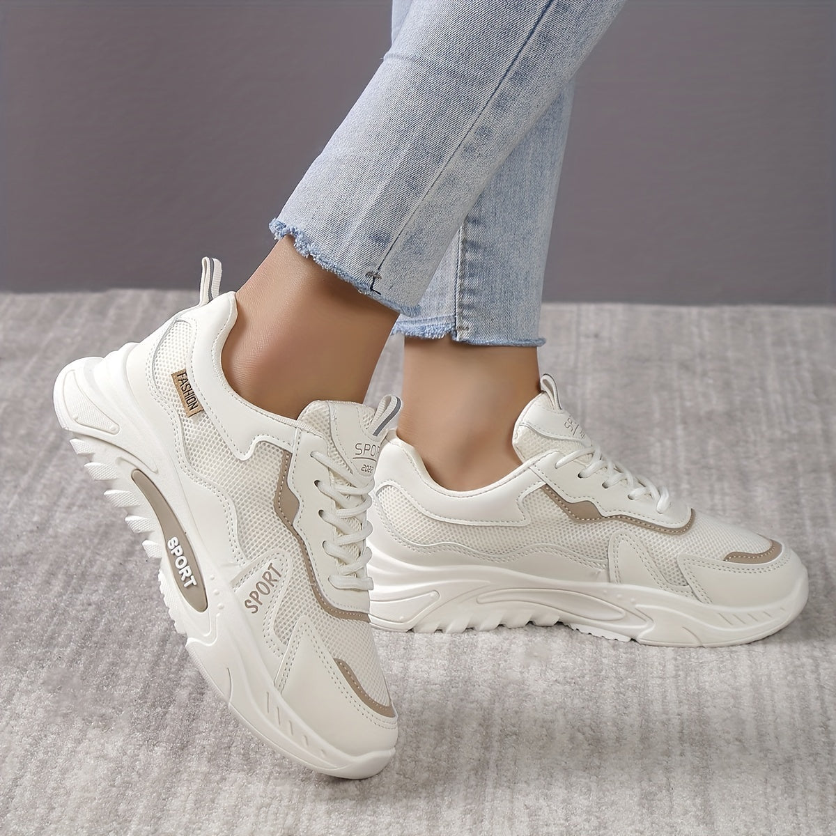 Women's Mesh Platform Sneakers Lace Up Comfortable Running Shoes
