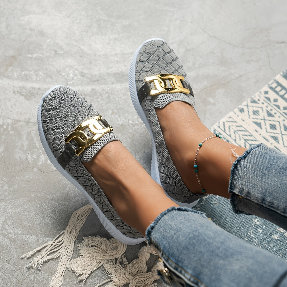 Women's Lightweight Walking Shoes Low Top Sport Flat Shoes