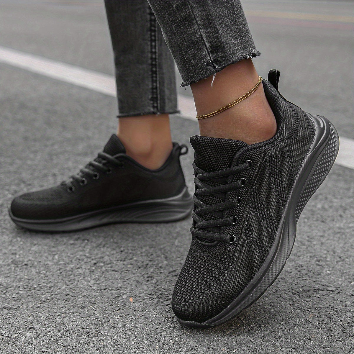 Women's Mesh Sneakers Low Top Lace Up Shoes