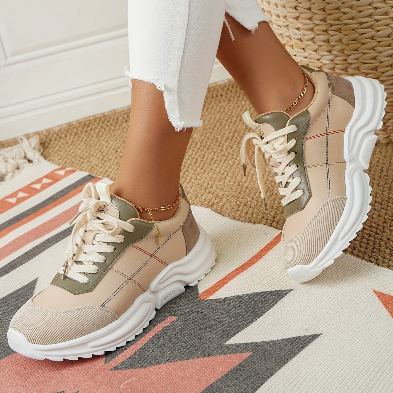 Women's Platform Lace Up Sneakers Low Top Outdoor Shoes