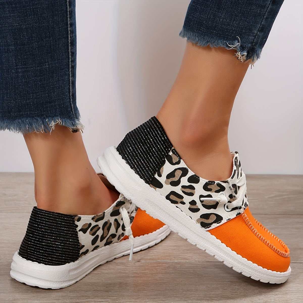 Leopard Printed Canvas Lace Up Flat Shoes Casual Walking Sneakers
