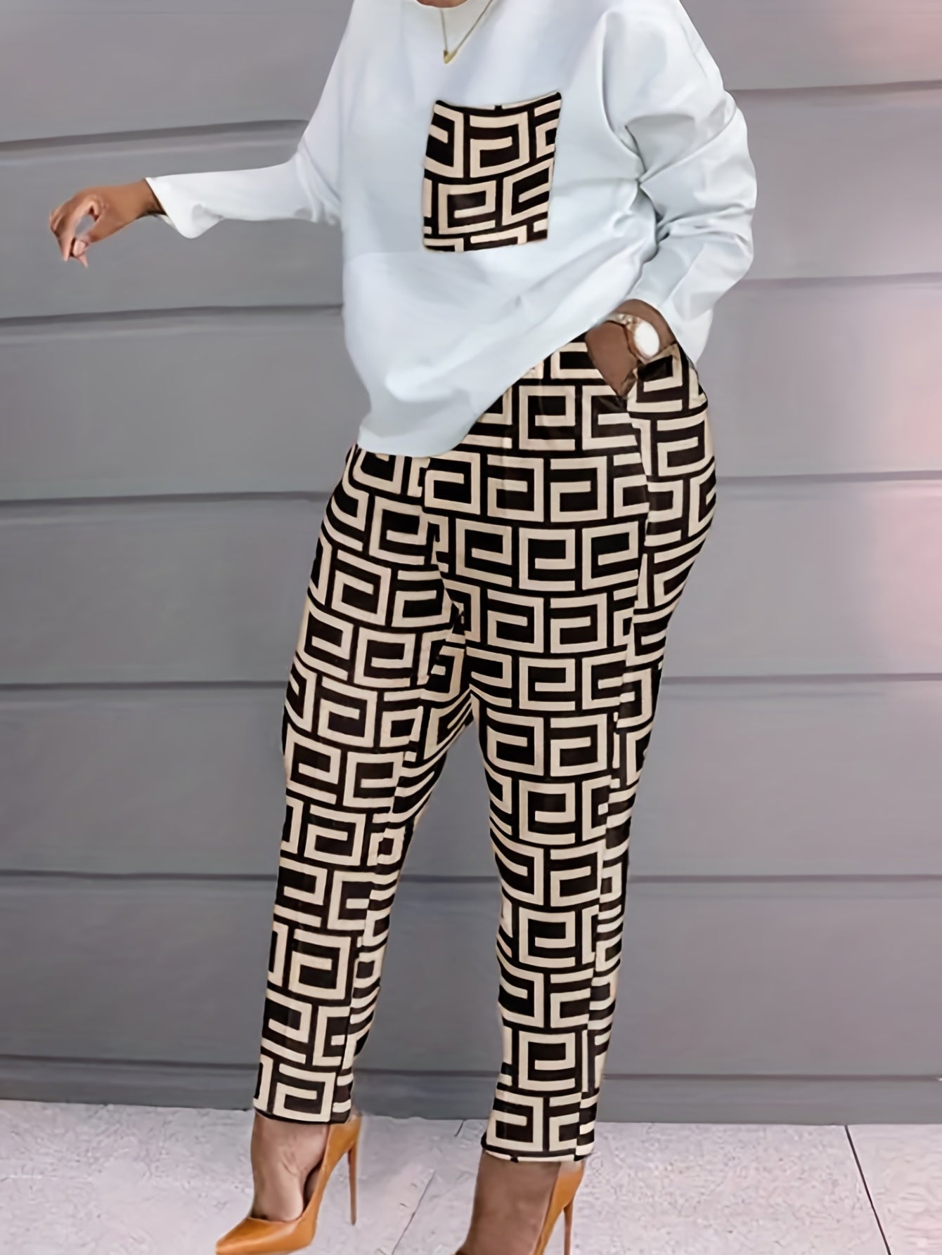 Women's Plus Geometric Print Top & Pants Set
