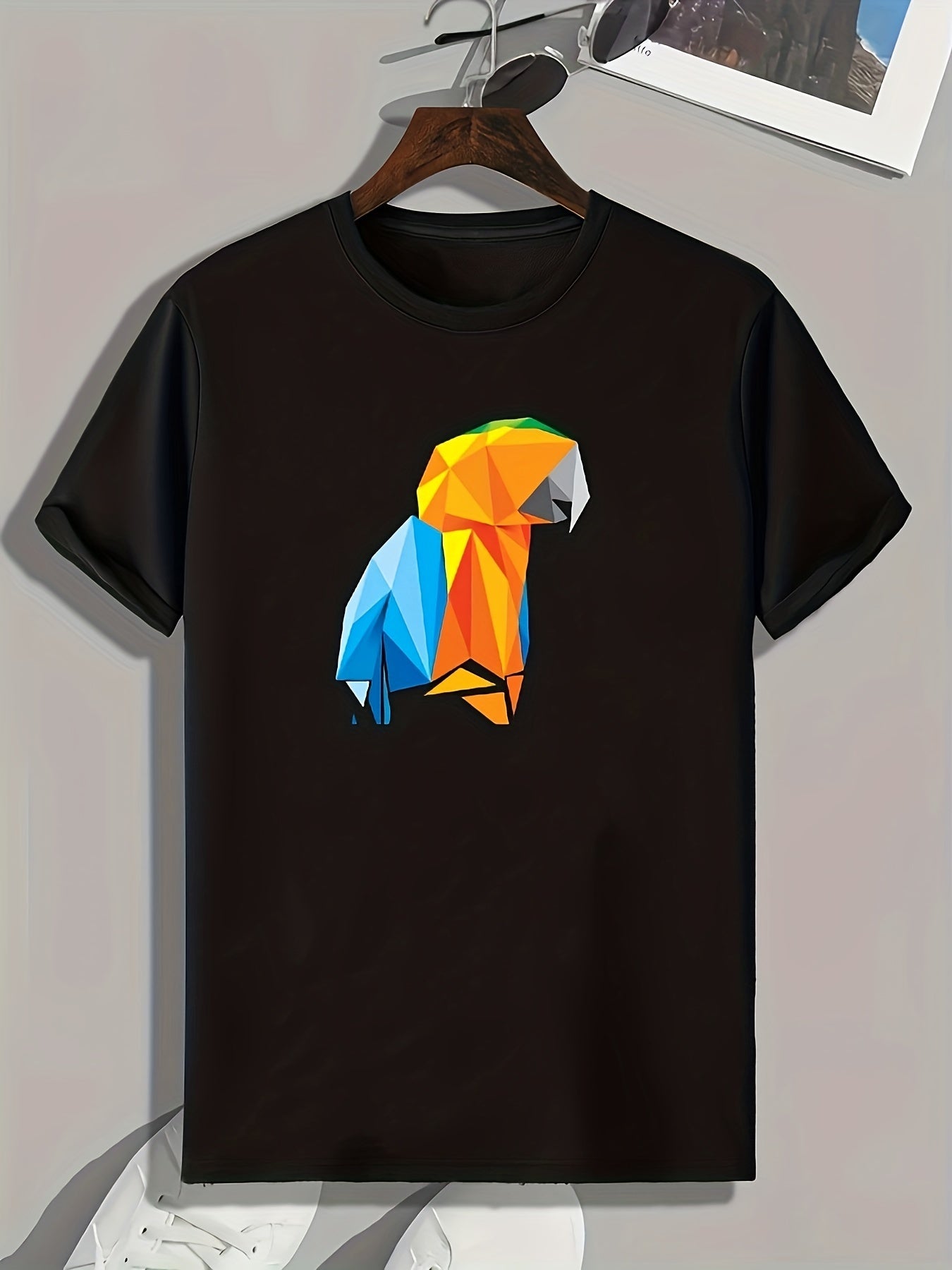 Parrot Pattern Print Men's Sports T-shirt - Fitness Clothing