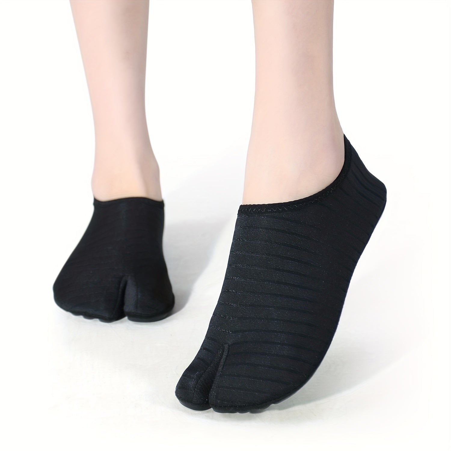 Men's Barefoot Quick Dry Water Shoes Ultra light Slip on Beach Aqua Socks