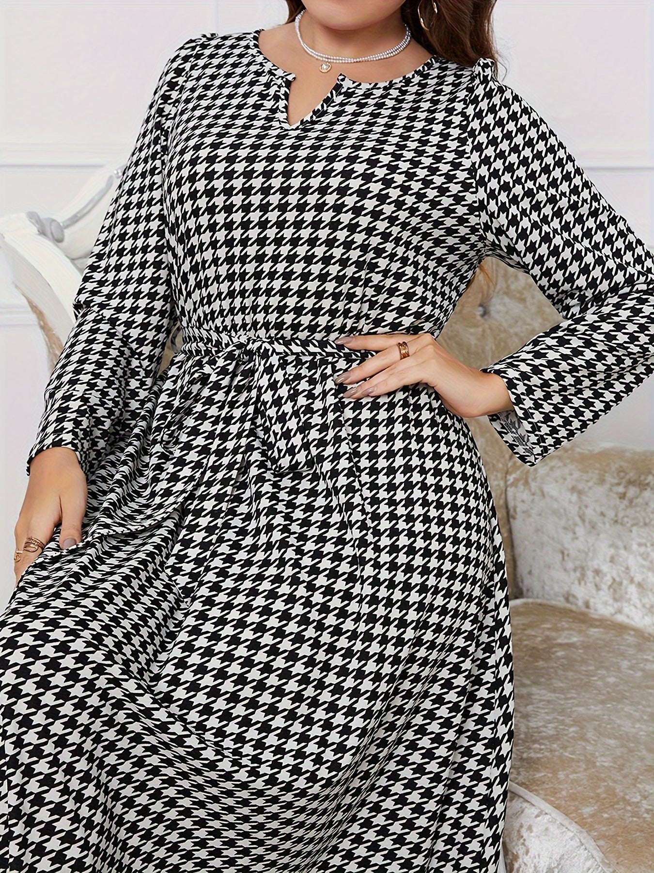 Houndstooth Print Long Sleeve Maxi Dress With Belt
