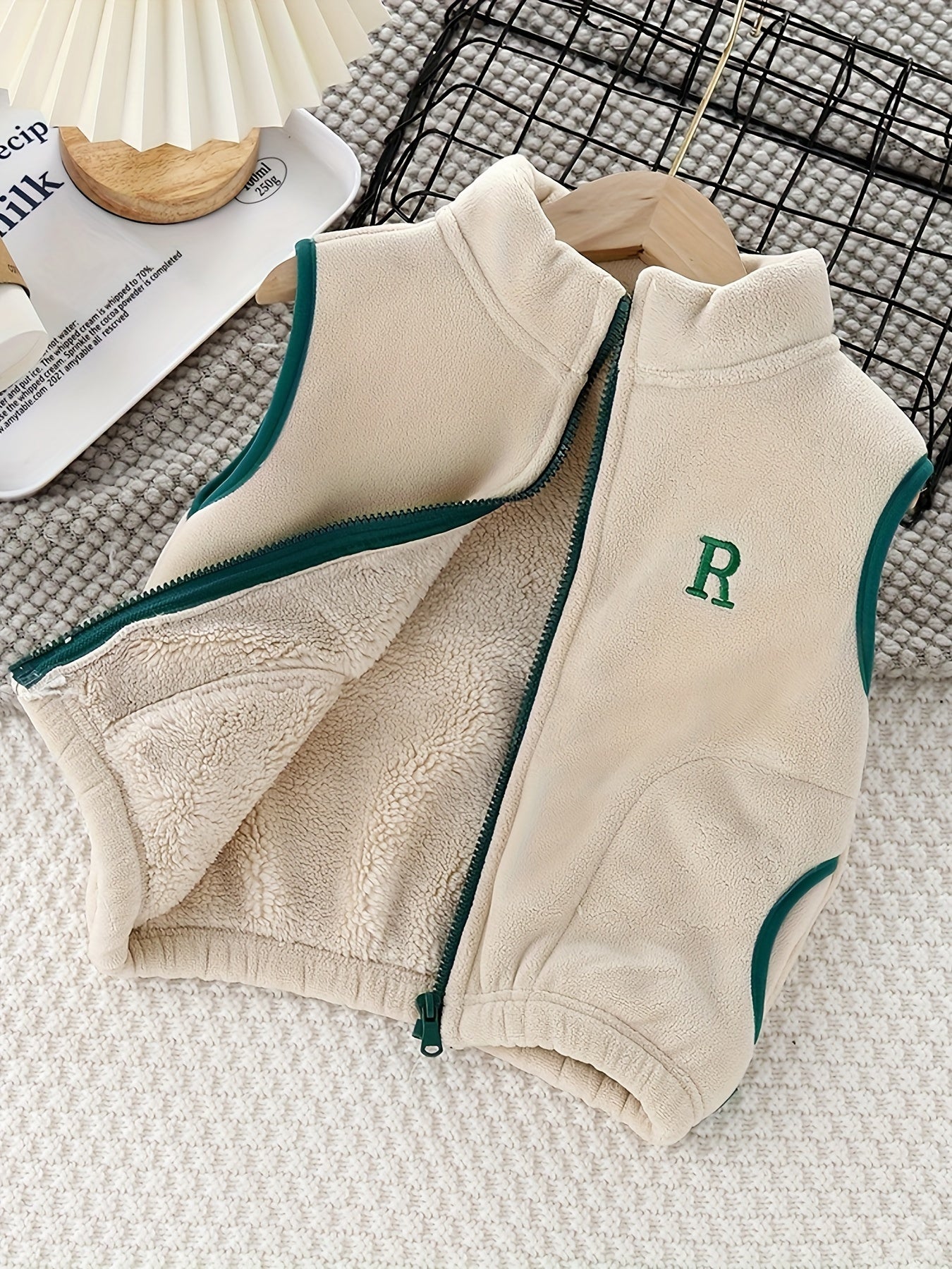 Girls Warm Sleeveless Jacket Vest For Spring Fall Winter