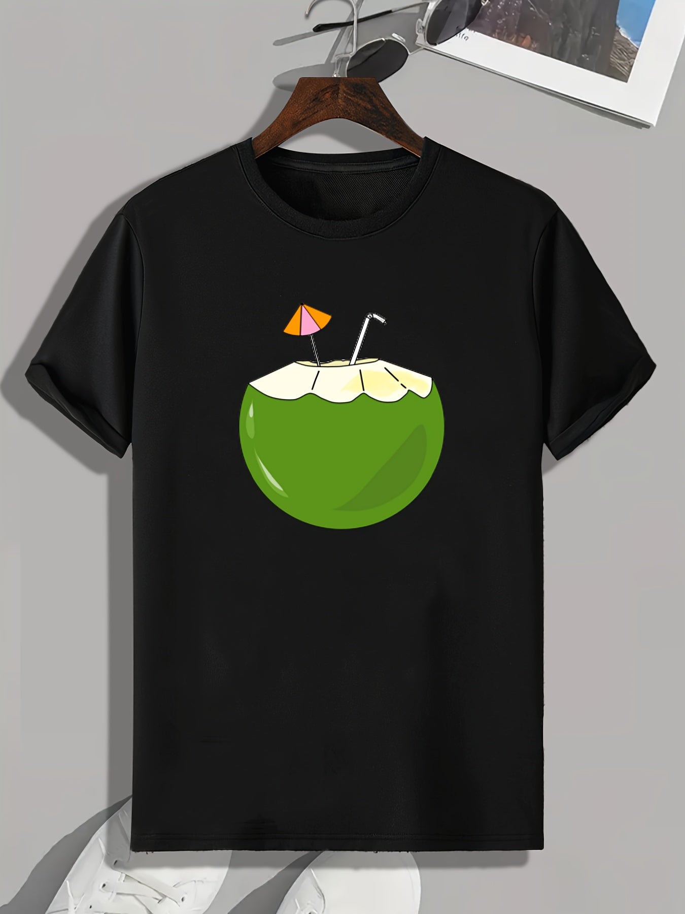 Coconut Juice Print Men's Graphic T-shirt for Summer