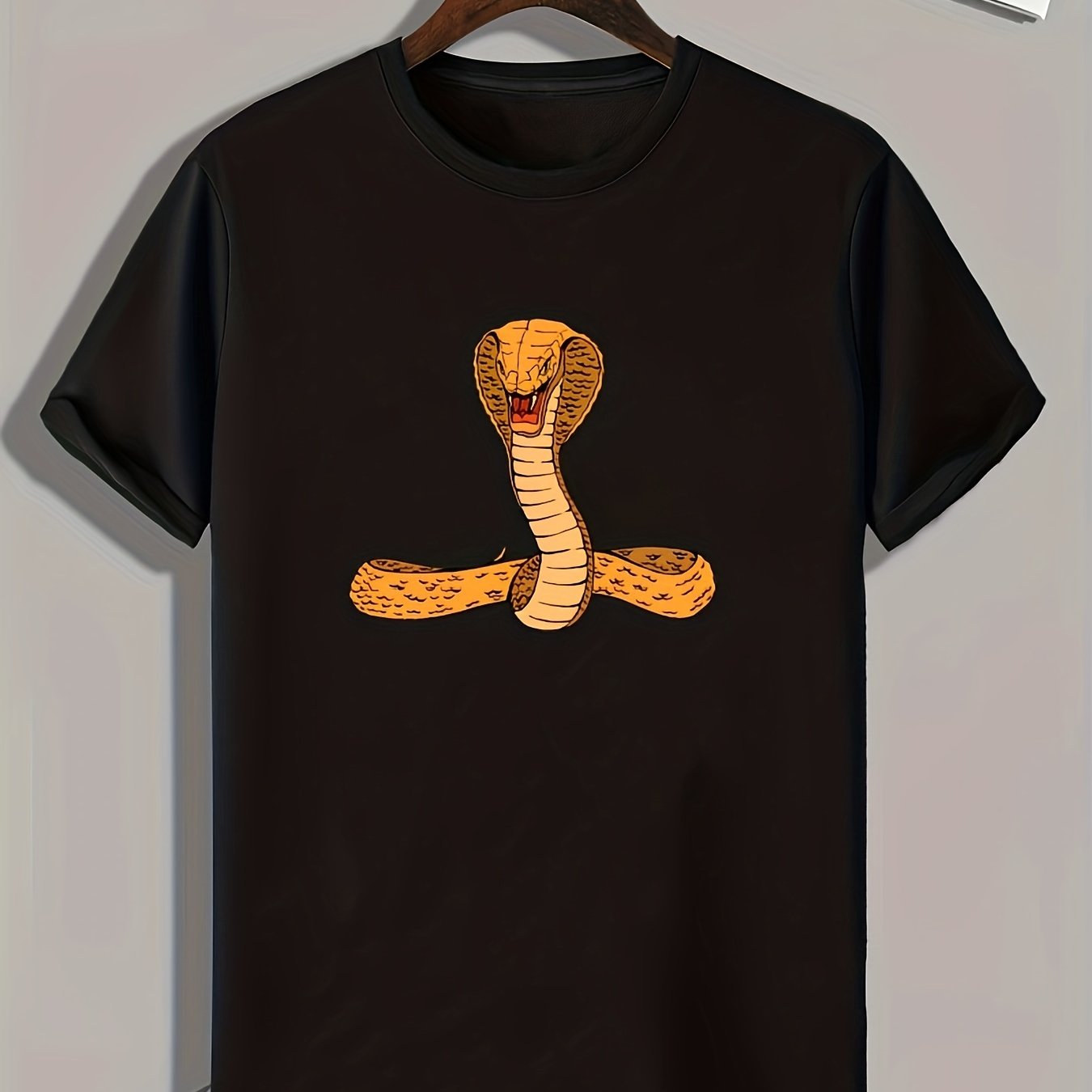 Snake Pattern Print Men's Sports Tee Shirt for Fitness Activities