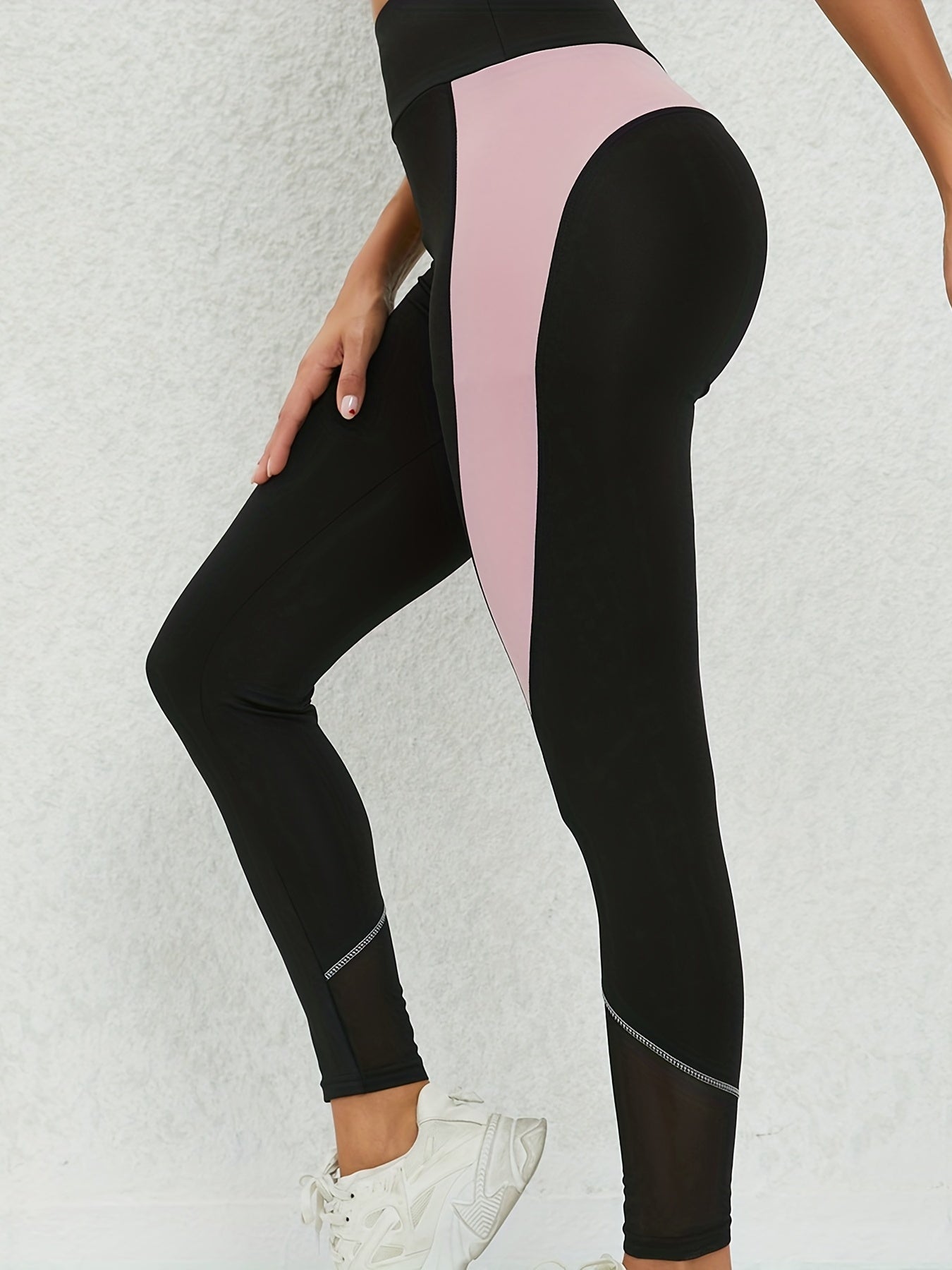 Women's Yoga Leggings with Contrast Stitching