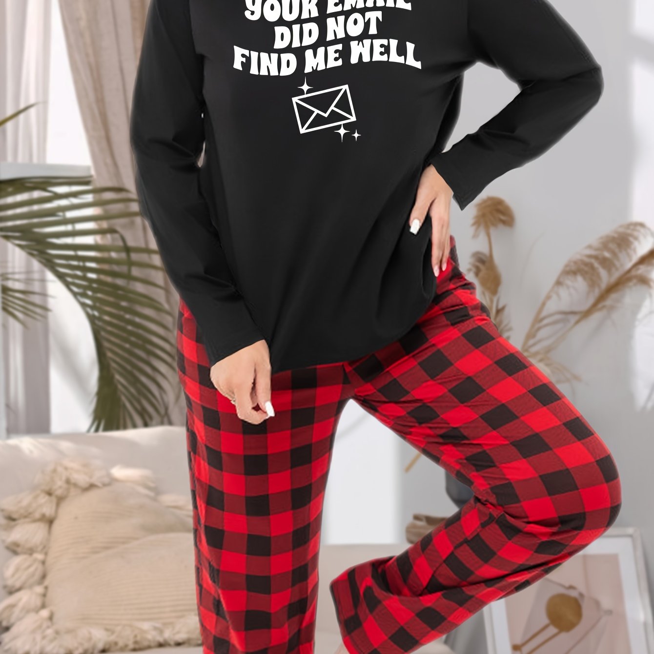 Women's Plus Size Envelope Print Pajama Set with Plaid Pants