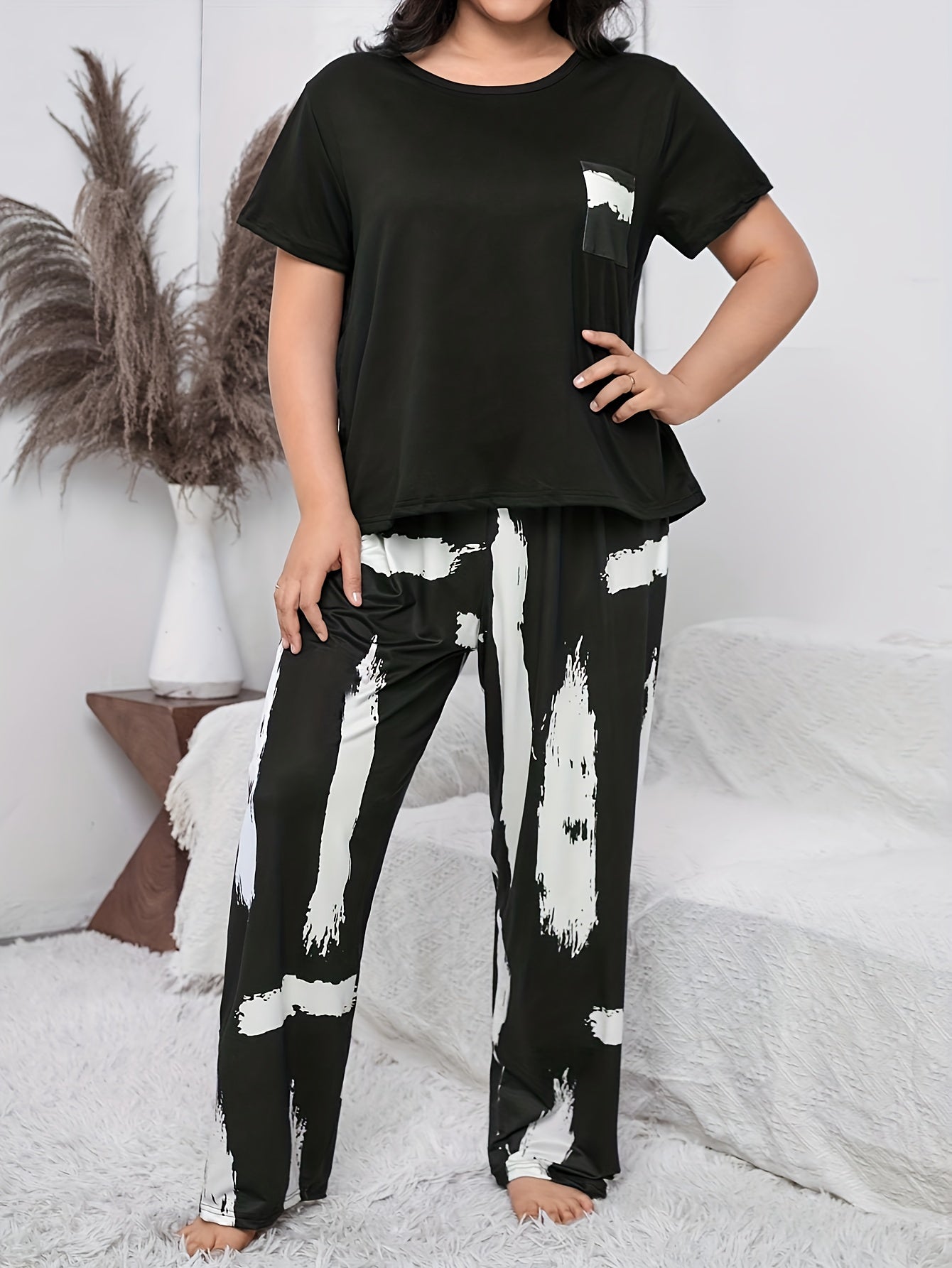 Brush Print Tee & Pants Pajamas Set