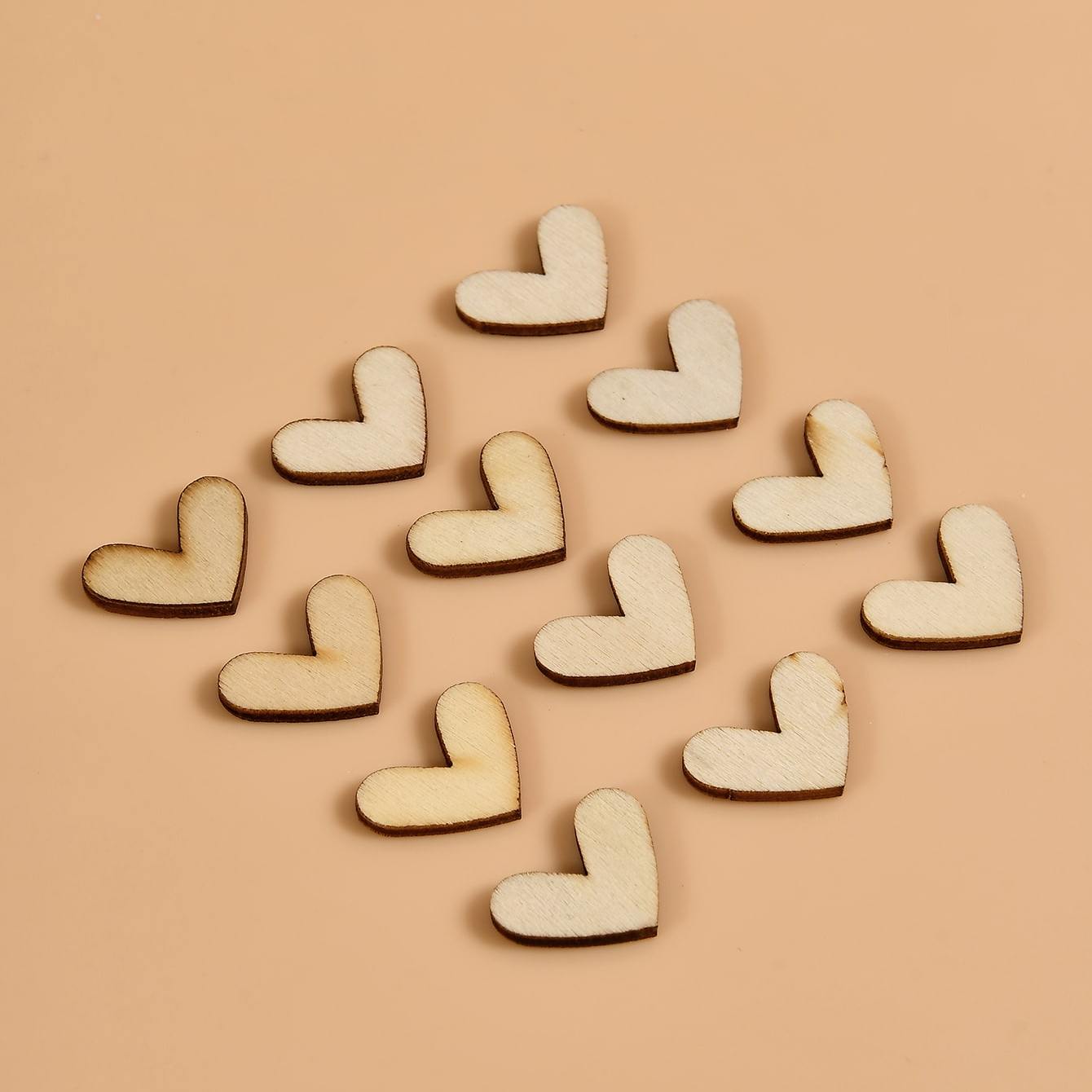 100pcs Wooden Peach Heart Shaped Desktop Decoration Wedding Art Craft