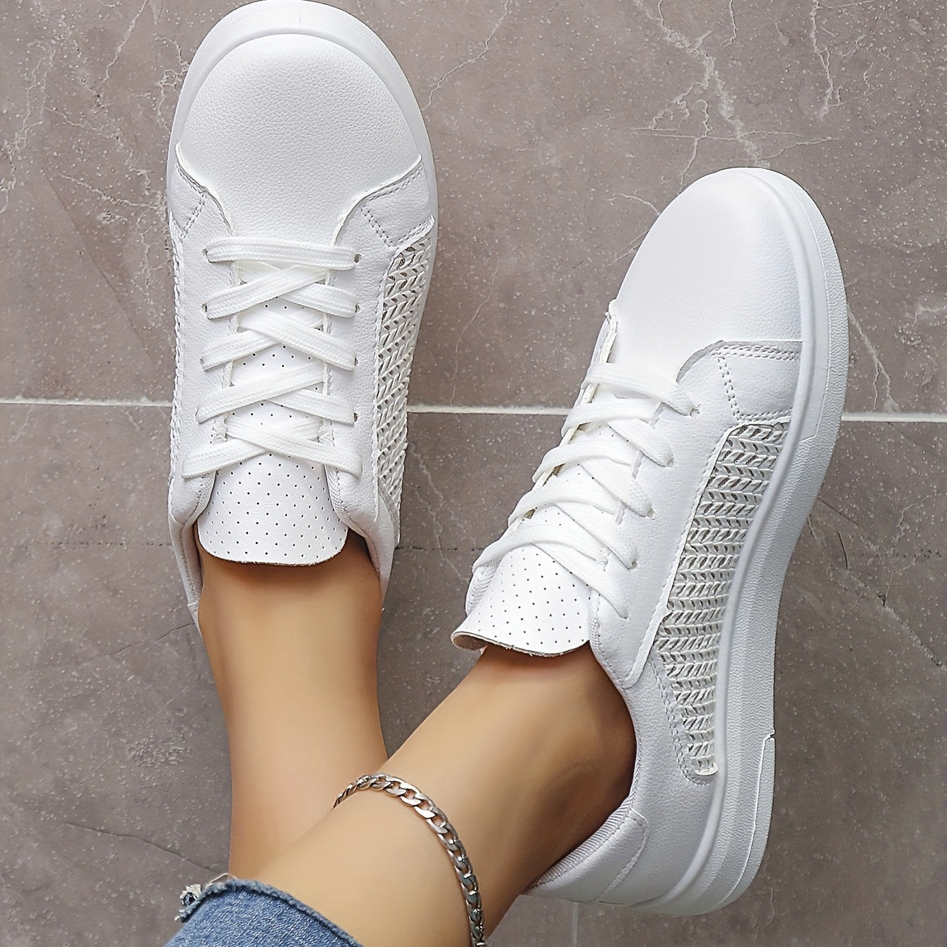 Women's Breathable Mesh Sneakers Lightweight Outdoor Shoes