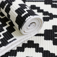 Indoor Outdoor Striped Rug 59x89 Inches