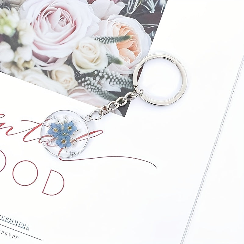 Embossed Daisy Charm Keychain for Women