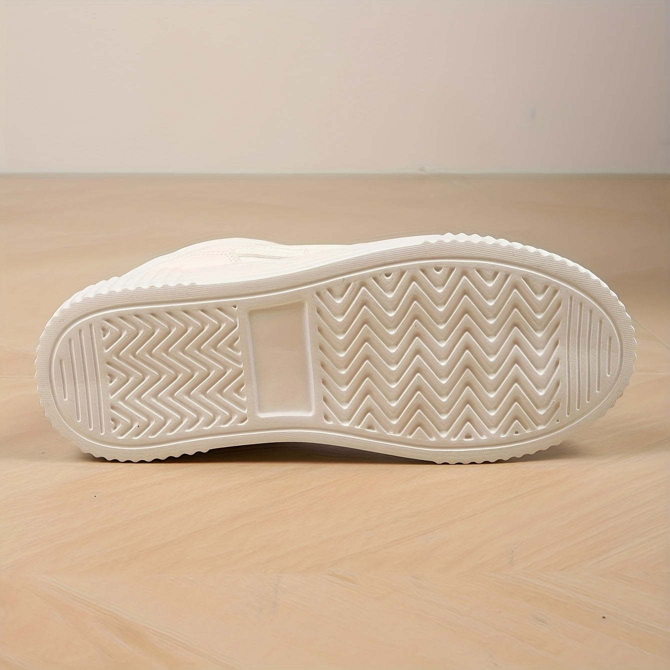 Women's Solid Casual Skate Shoes Lightweight Low Top Sport Shoes