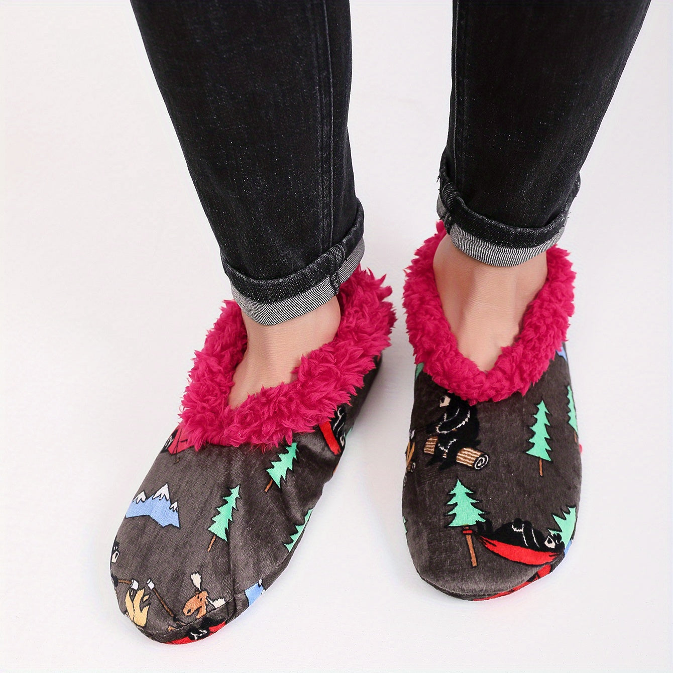 Cozy House Slippers Anti-Skid Slip-on Cartoon Graphic Shoes For Men
