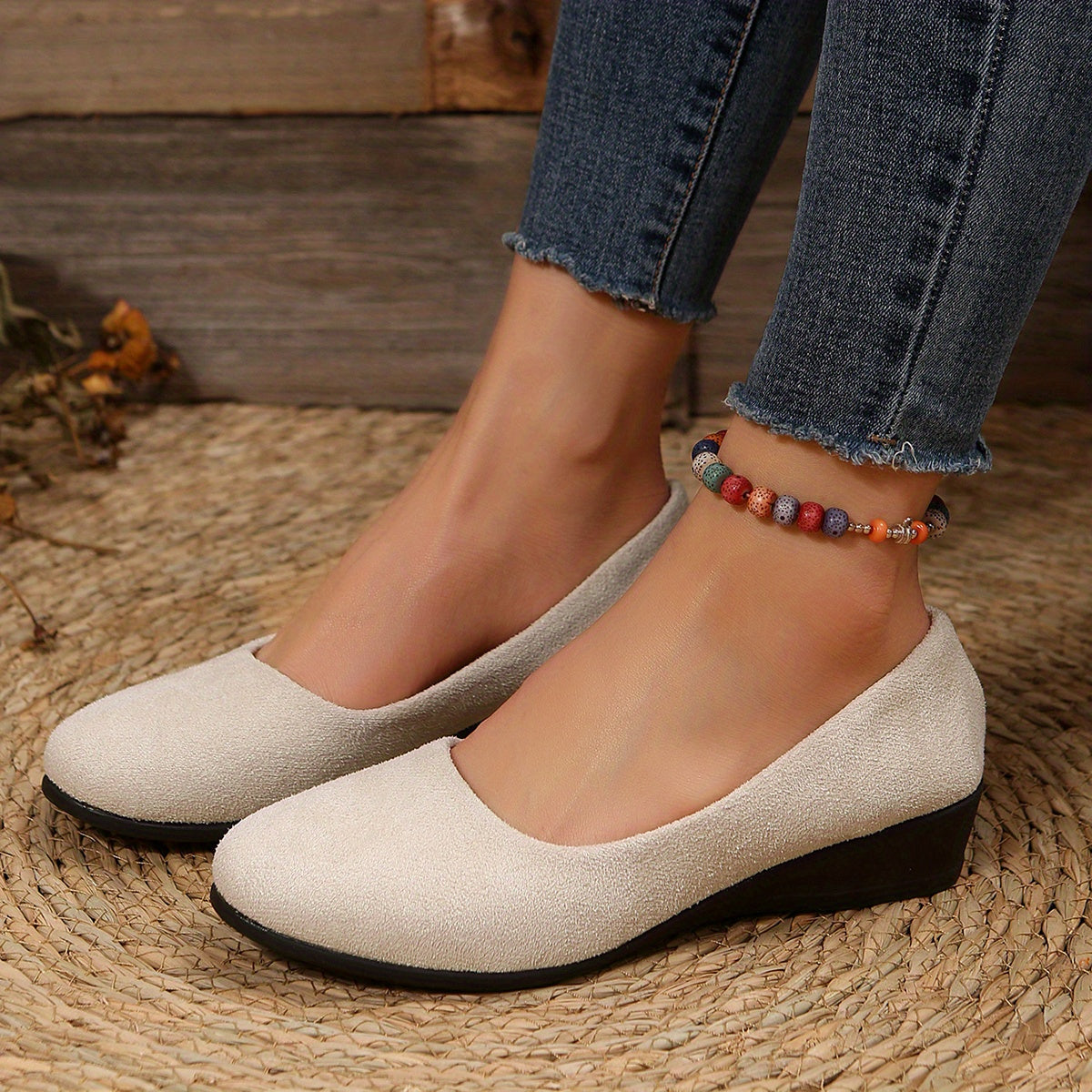 Women's Comfortable Closed Toe Slip On Casual Shoes