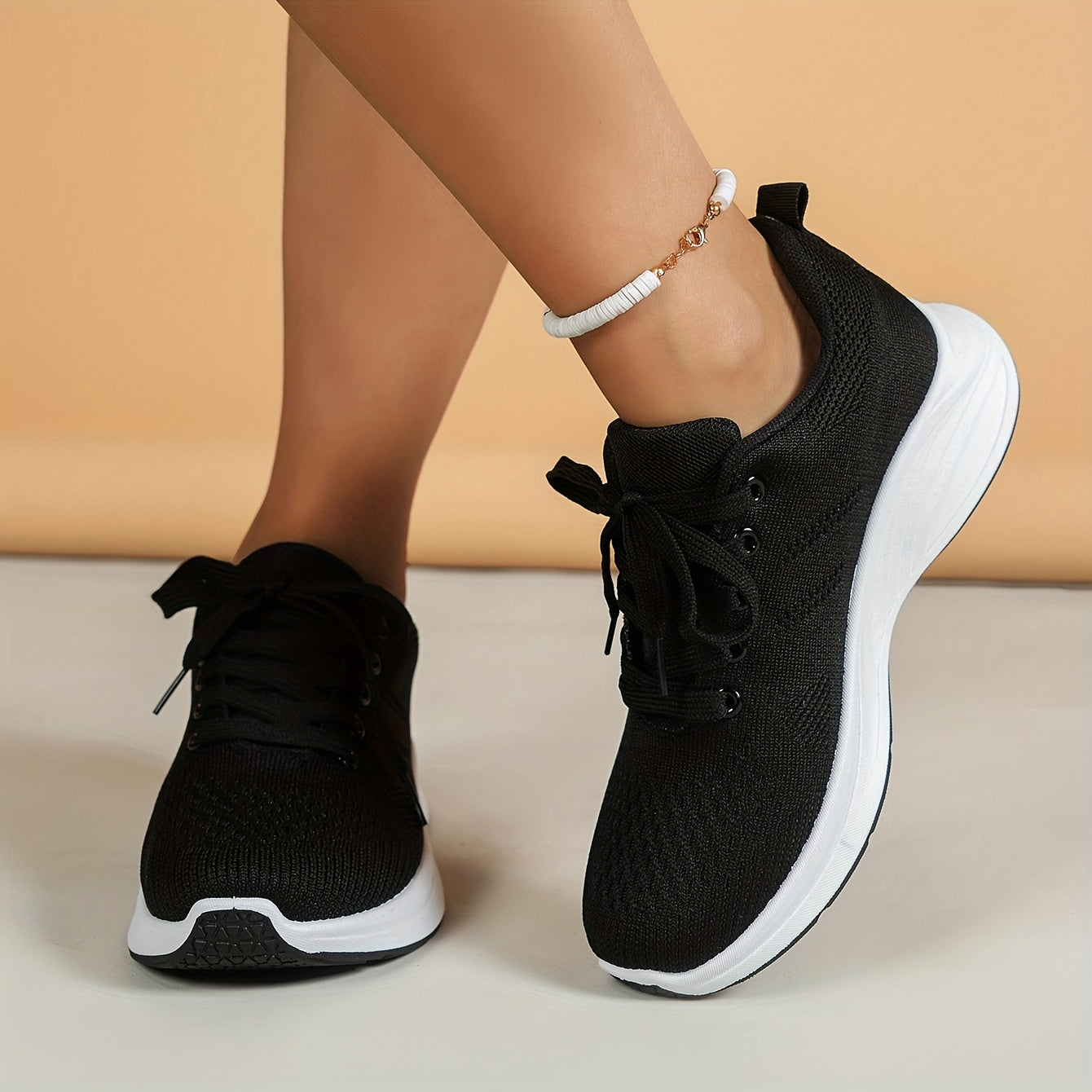 Women's Knitted Sports Shoes Lightweight Lace Up Outdoor Running Shoes