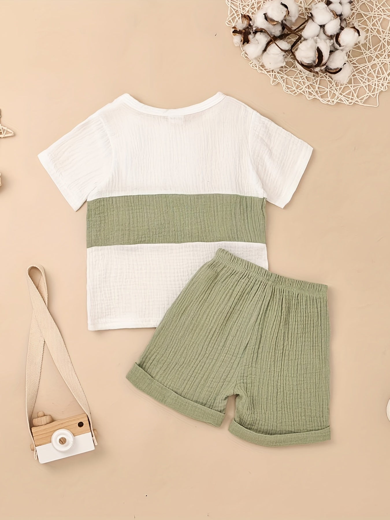 Colorful T-shirt & Shorts Set for Toddler Boys