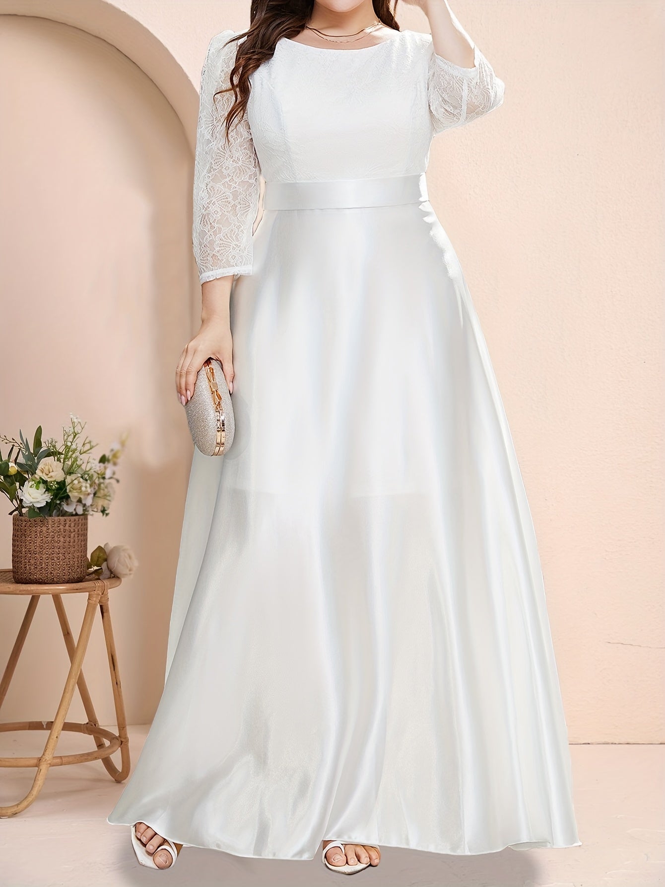 Solid Lace Round Neck Bridesmaid Dress
