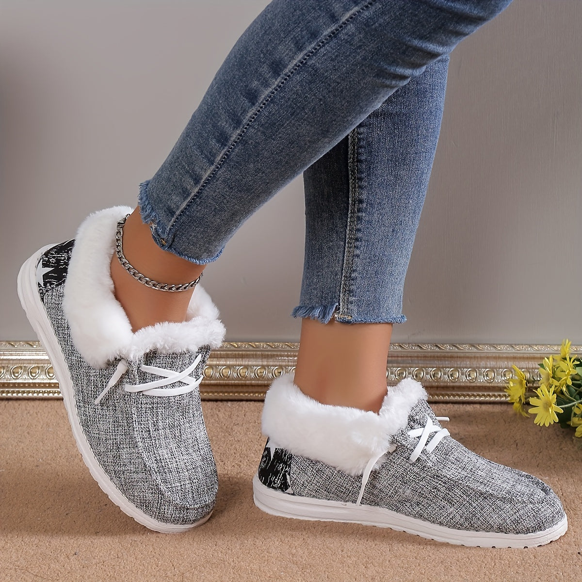Women's Plush Lined Canvas Snow Boots