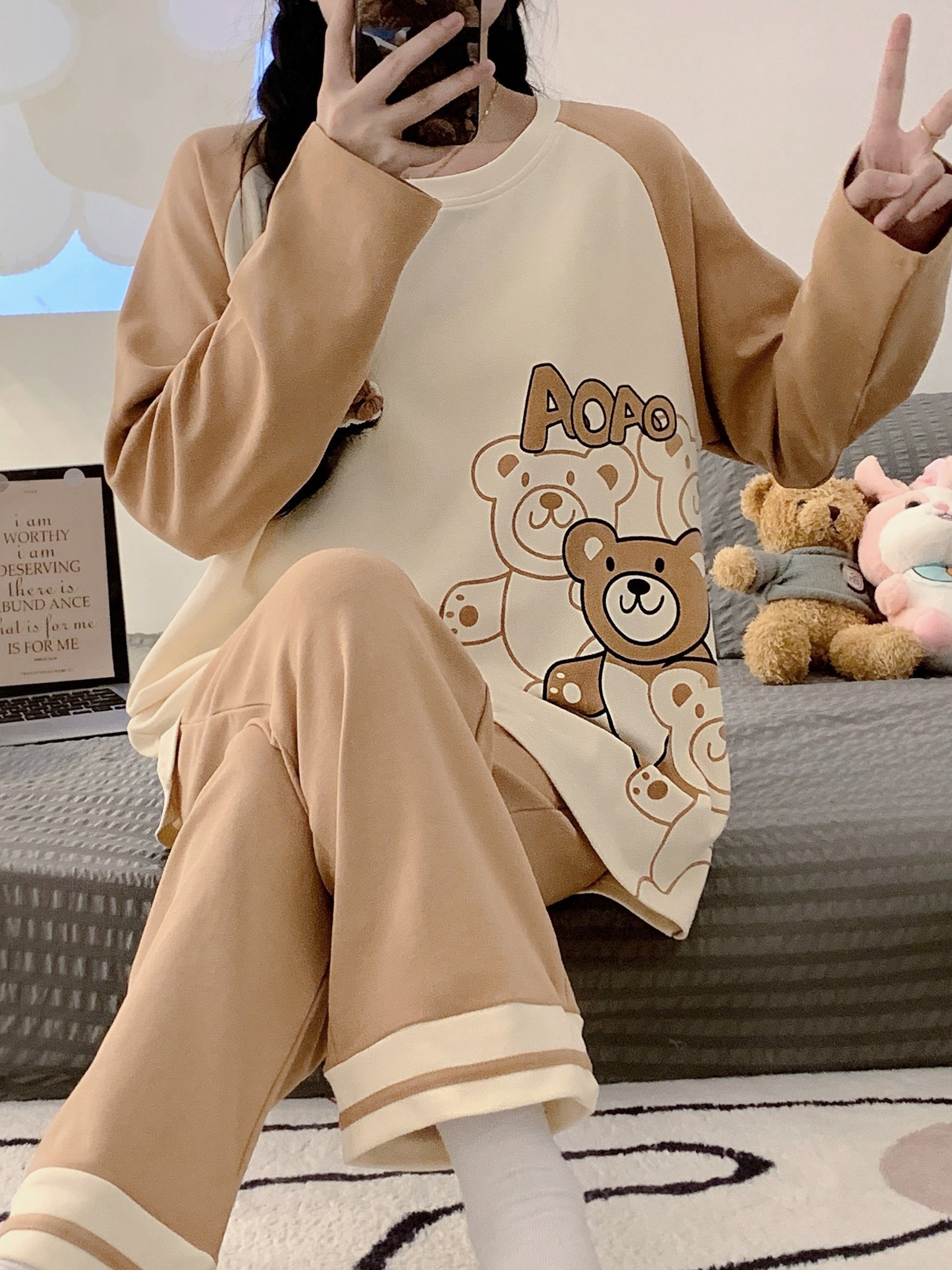 Bear Print Pajama Set Long Sleeve Crew Neck Top & Pants