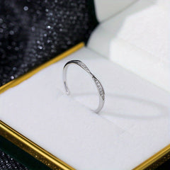 925 Silver Twisted Band Ring with Moissanite Decor, Stackable Jewelry