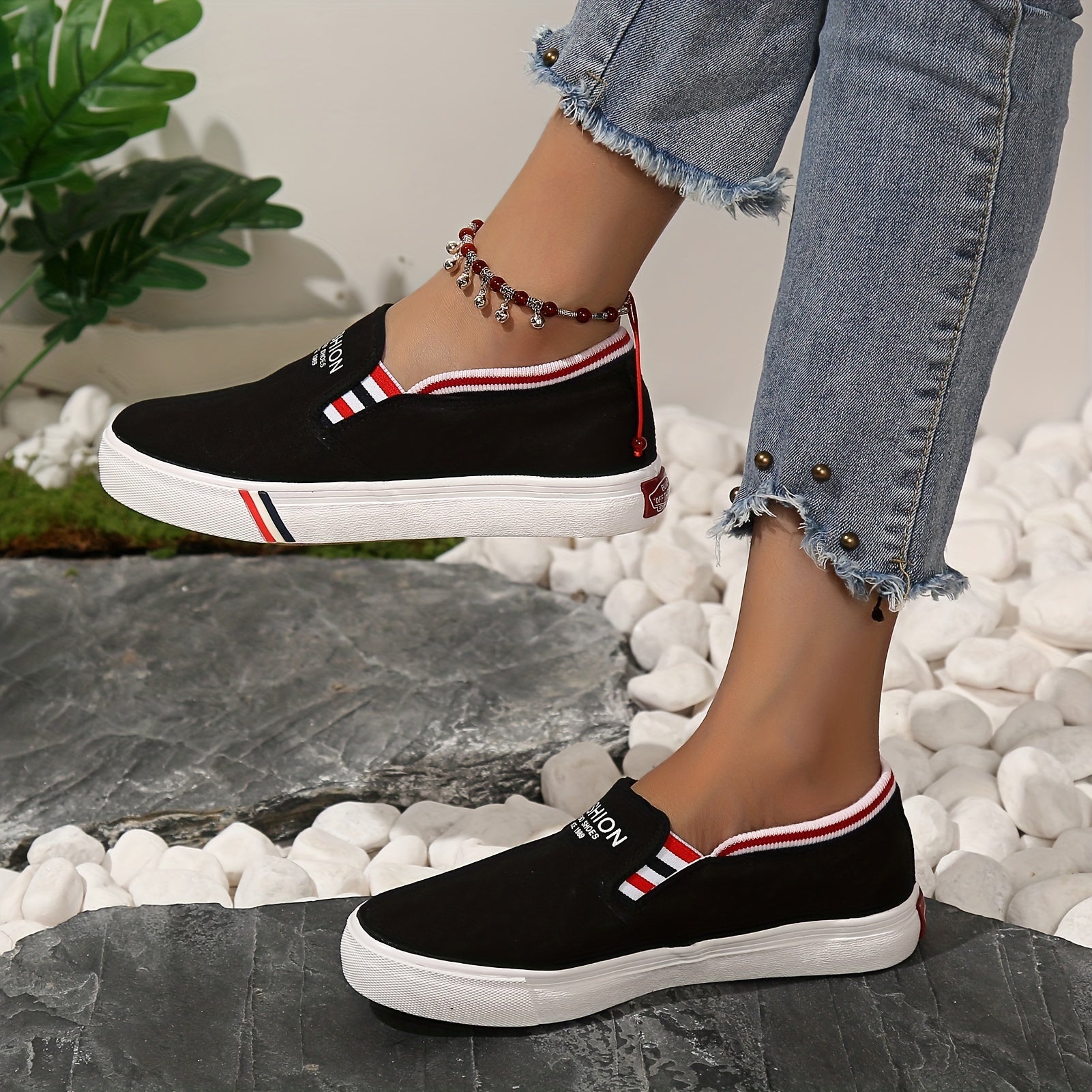 Women's Letter Decor Canvas Shoes Casual Slip On Outdoor Shoes