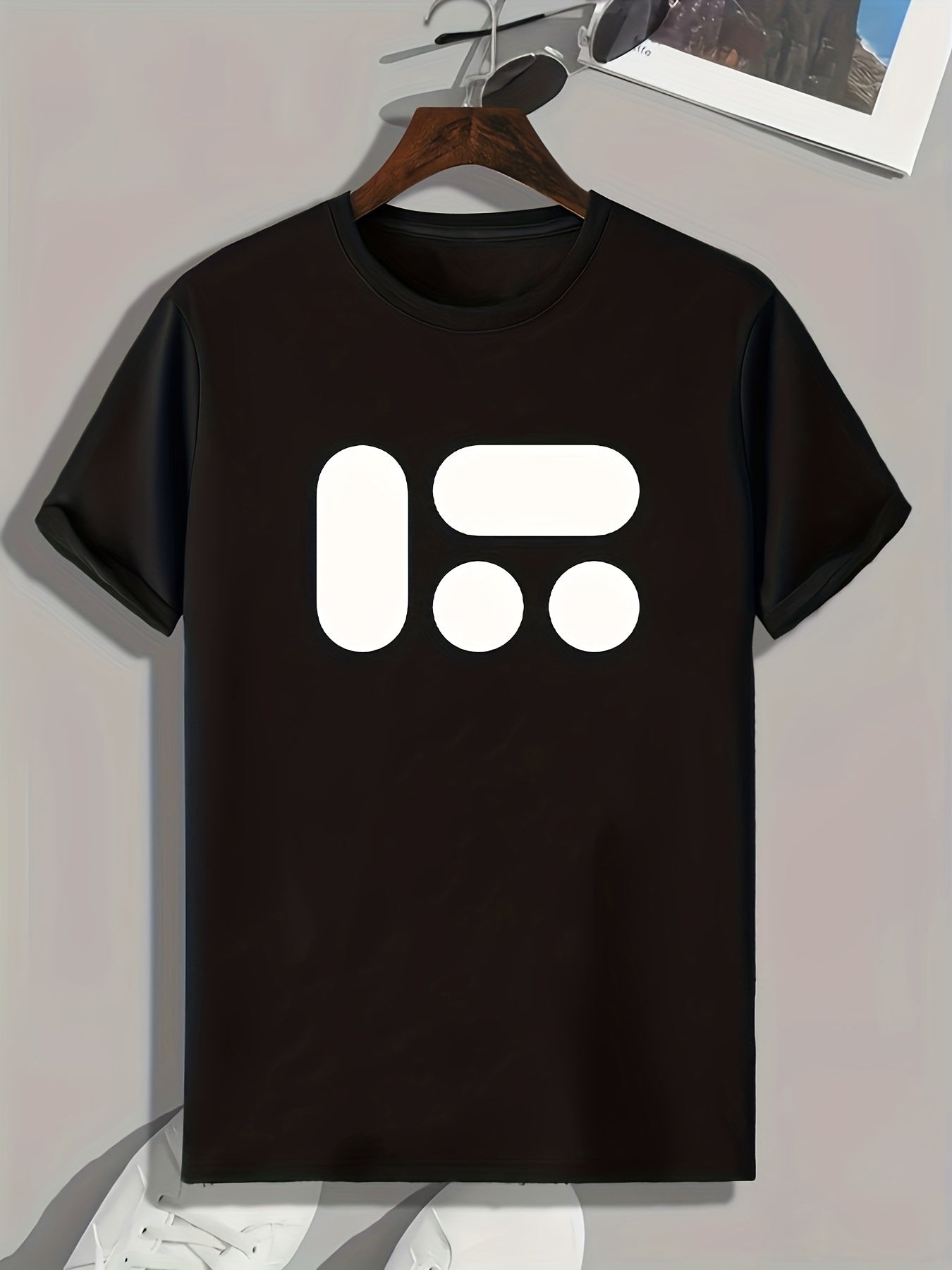 Symbol Pattern Print Men's Comfy Sports T shirt for Fitness Activities
