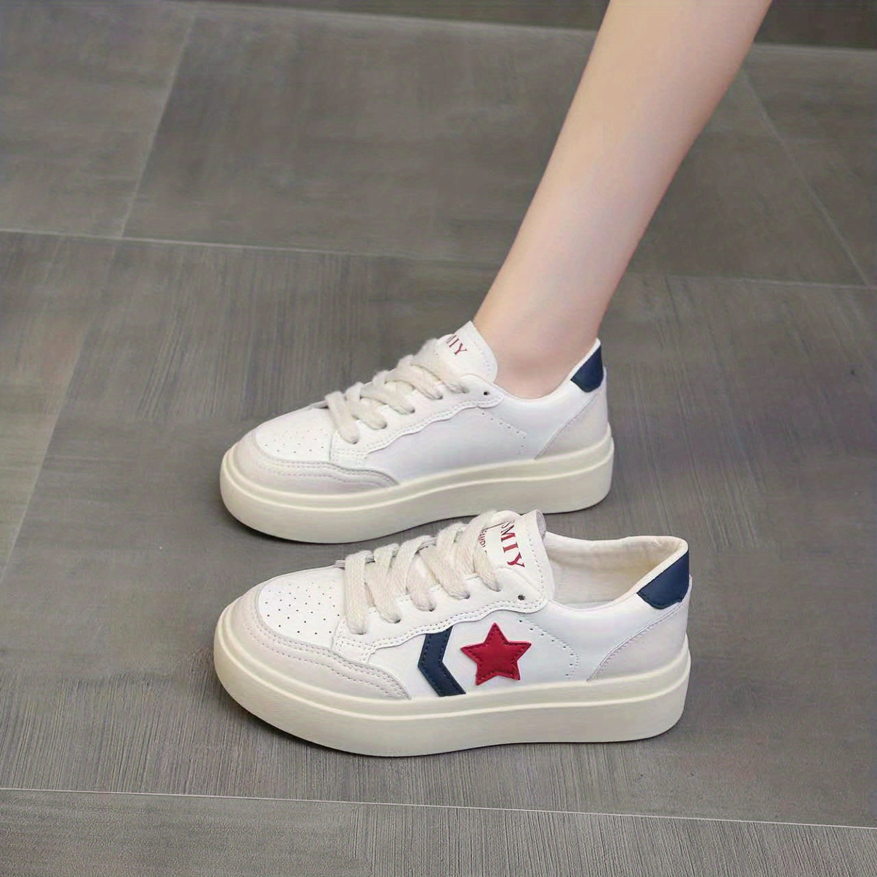 Women's Star Pattern Skate Shoes Thick Bottom Sport Shoes