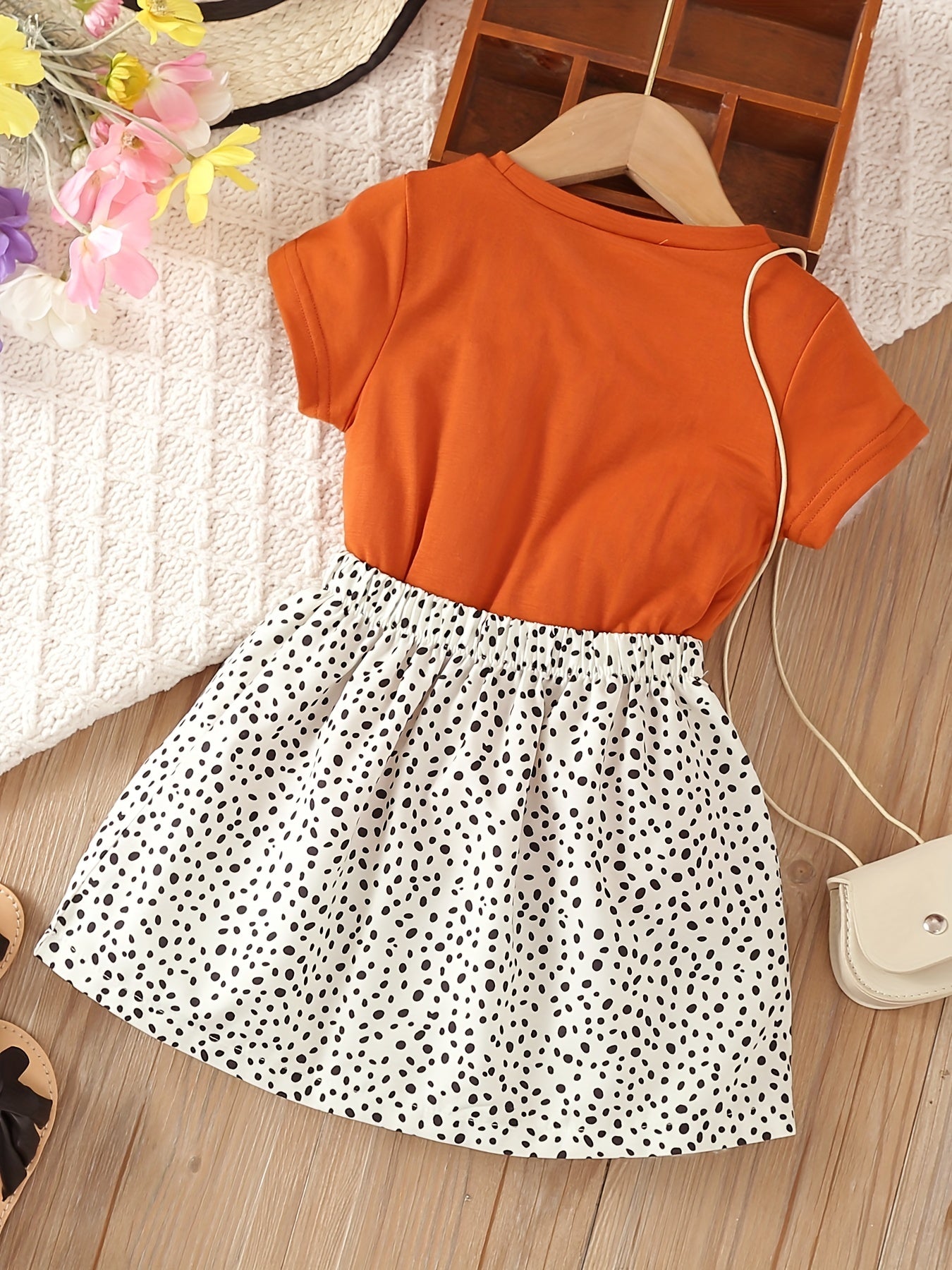 2pcs Toddler Girls Cat Graphic T Shirt & Skirt Set