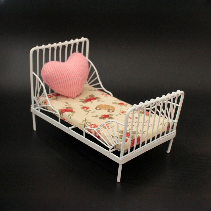Mini Iron Bed w/ Pillow Metal Dollhouse Furniture