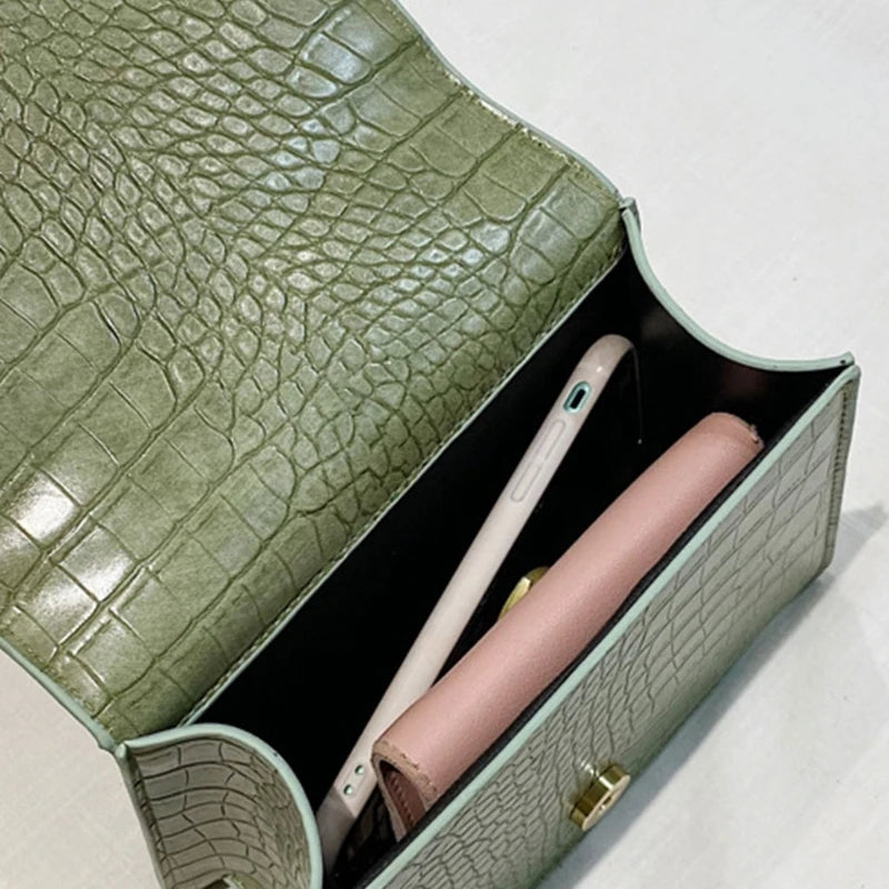 63HC Small Square Crossbody Bag for Women PU Leather Flap Messenger Bag