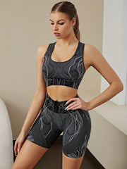 Stylish Printed Yoga Shorts for Slim Fitting Workouts