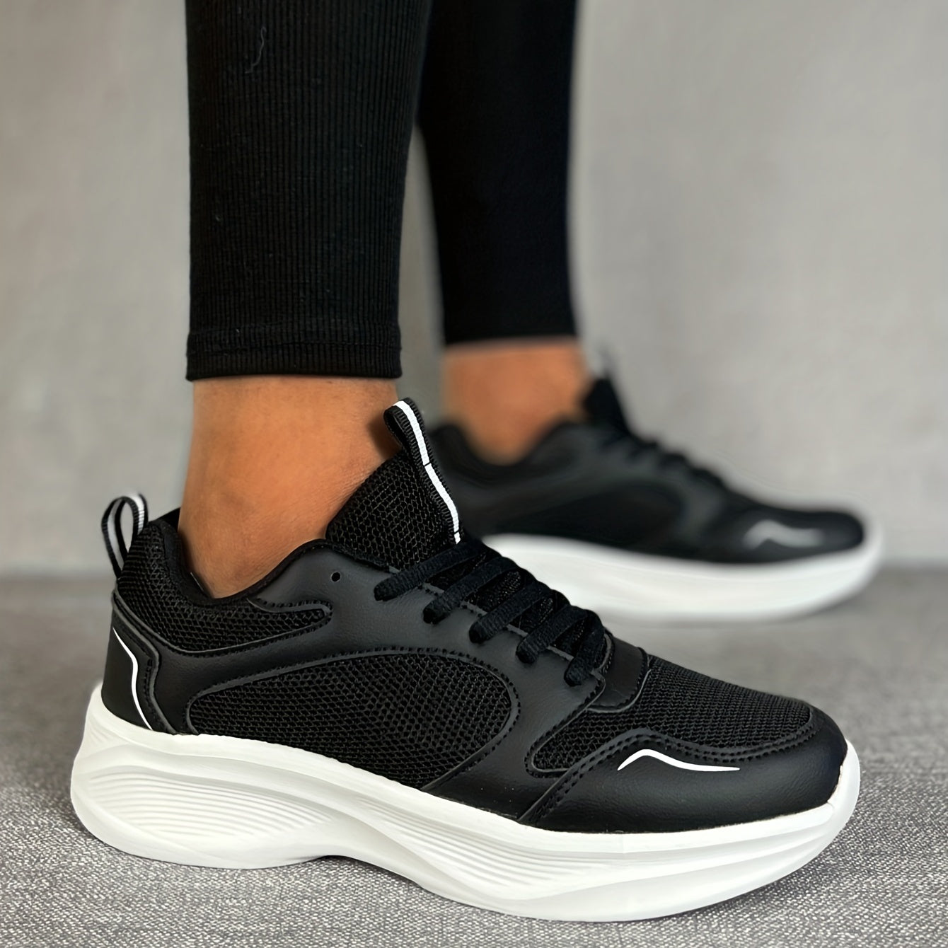 Women's Mesh Platform Sneakers Breathable Lace Up Casual Running Shoes