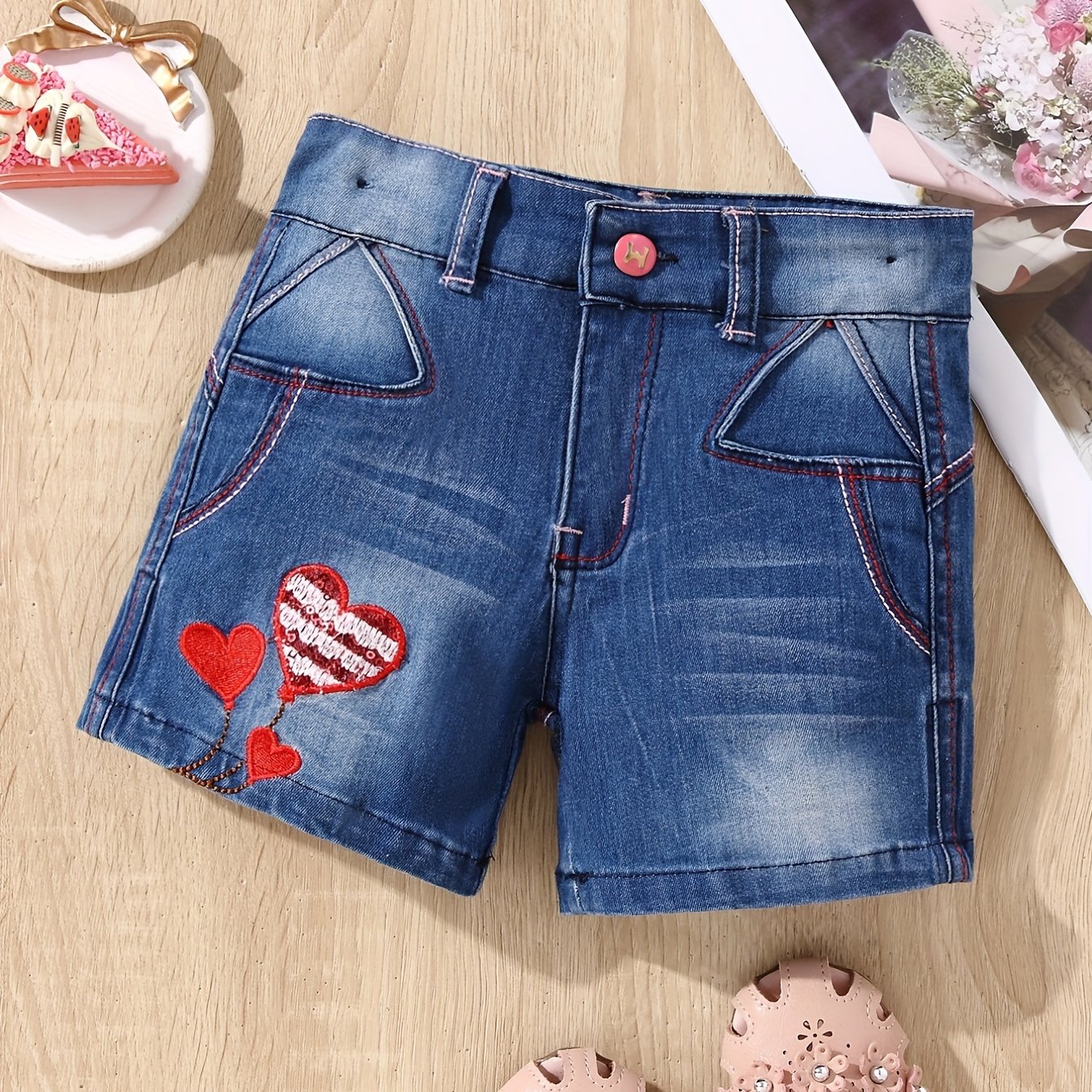 Girls' Stretch Heart Embroidered Denim Shorts for Street Outwear