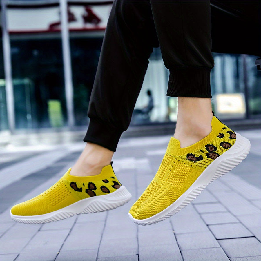 Men's Leopard Print Slip-On Athletic Shoes Lightweight & Breathable Loafer Shoes