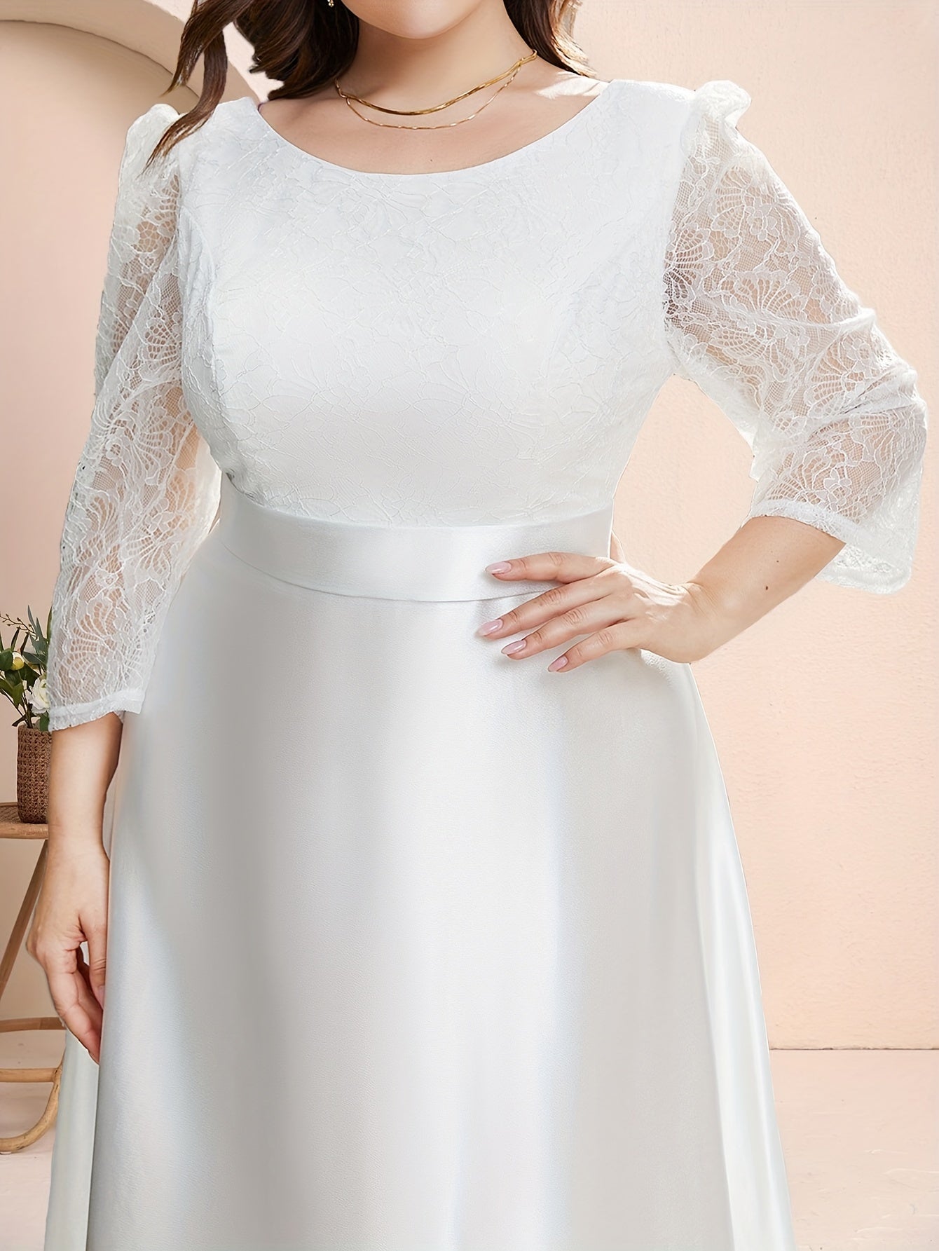 Solid Lace Round Neck Bridesmaid Dress