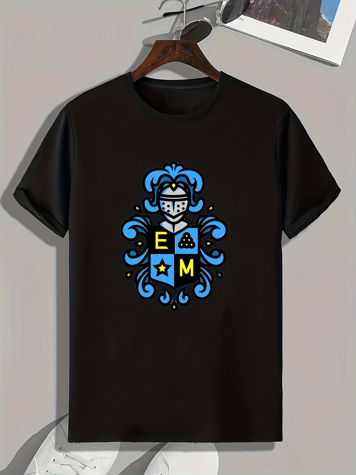 Knight Pattern Print Men's Sports T-shirt for Fitness Activities