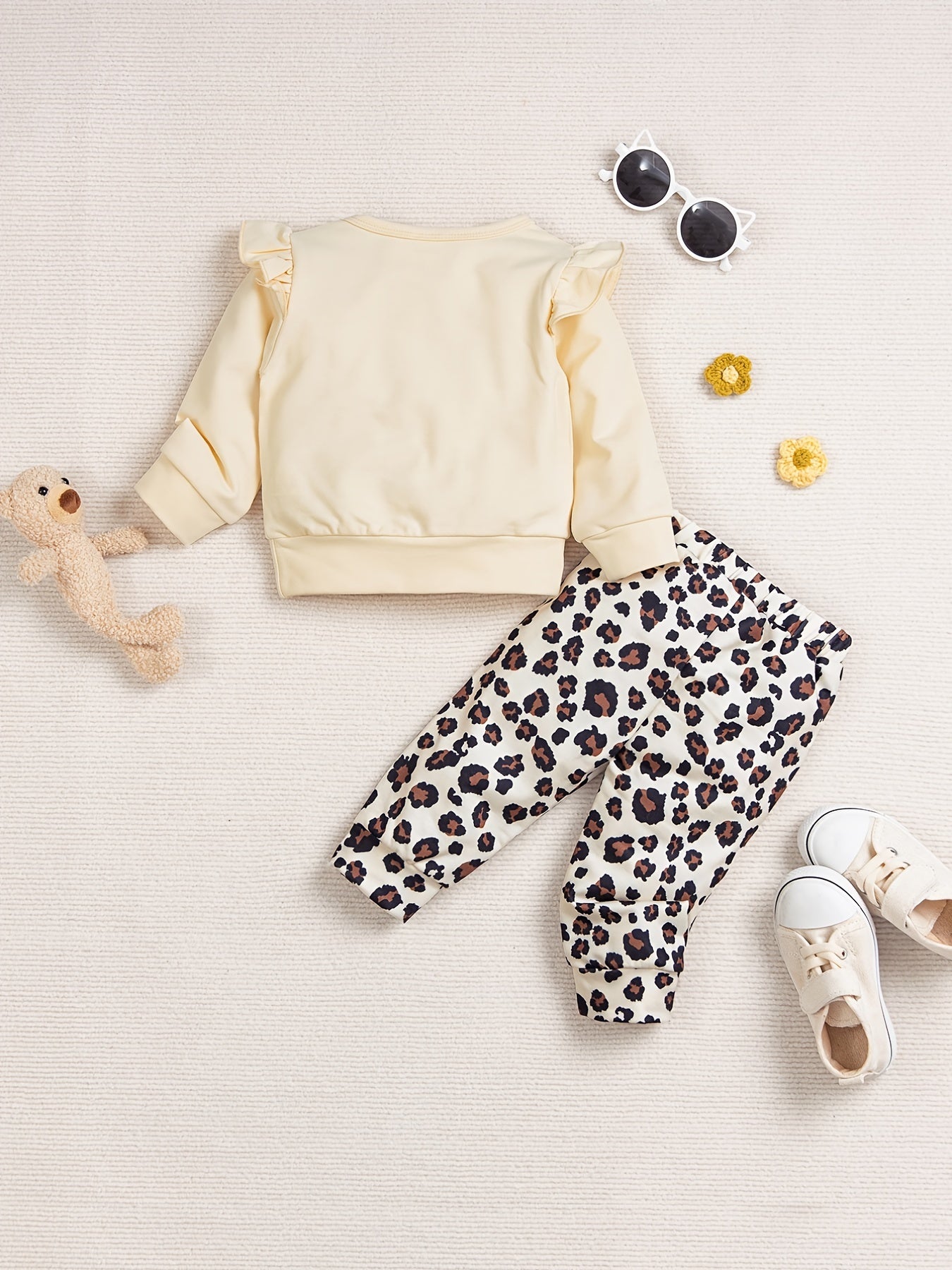 Baby Girls Cartoon Leopard Sweatshirt and Pants Set for Spring and Autumn