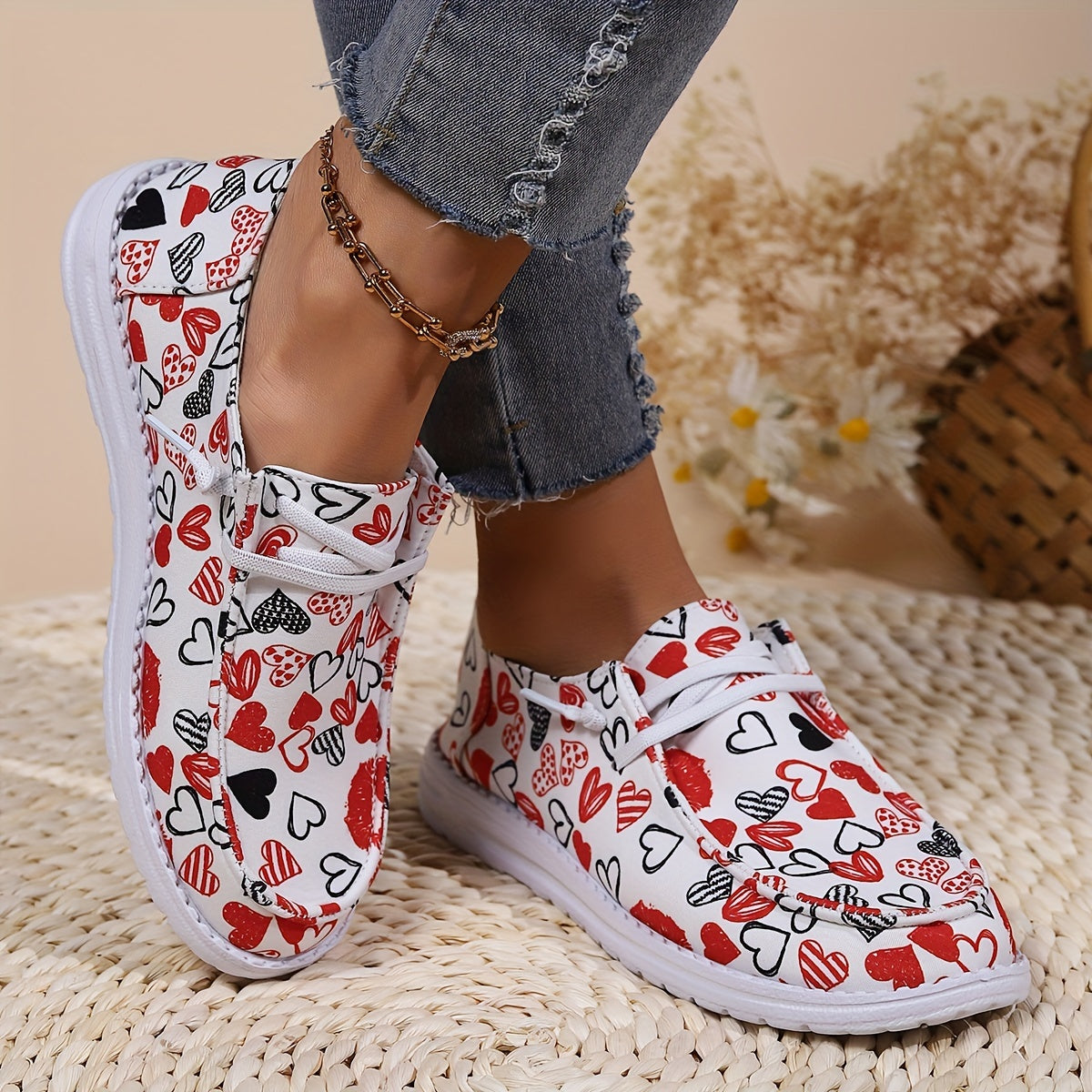 Women's Skateboard Shoes Hearts & Patterns Flat Lightweight Lace-up Canvas Shoes
