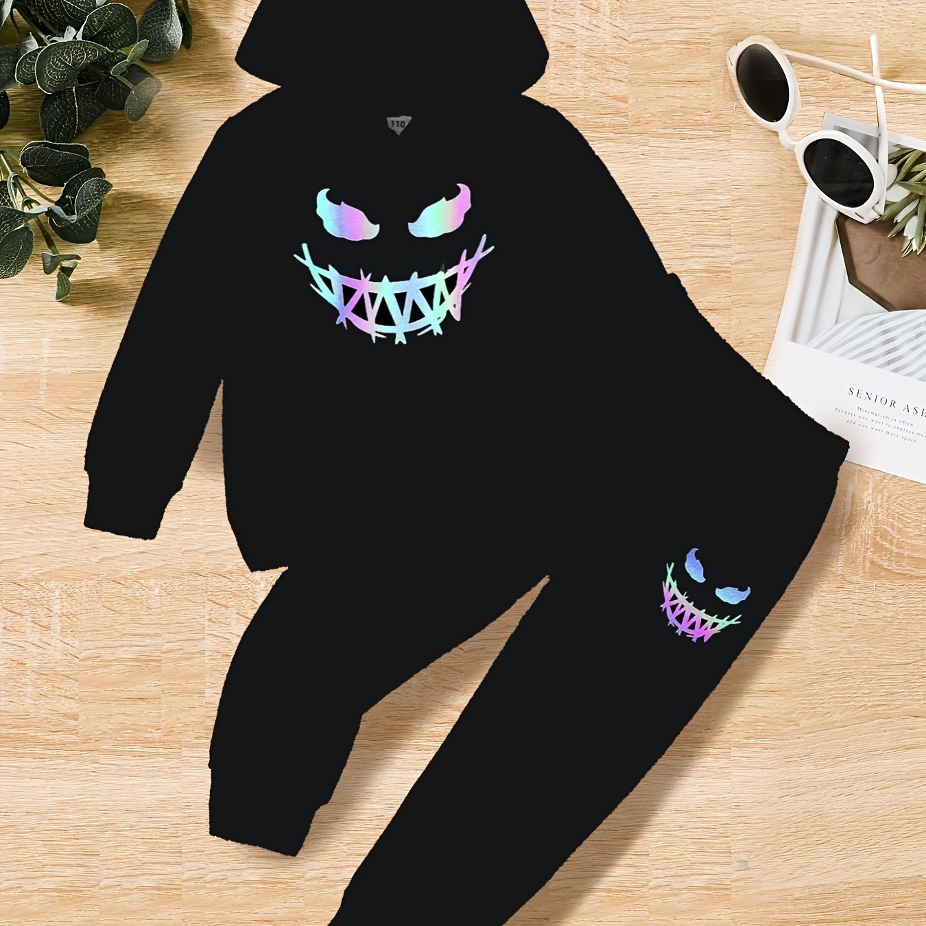 Boys Smiling Graphic Print Hooded Sweatshirt & Sweatpants Set