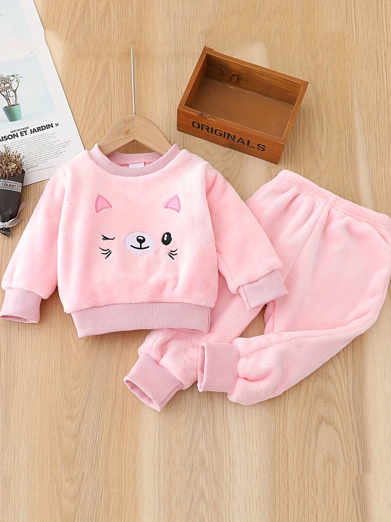 Flannel Kids Outfit Cat Graphic Pullover & Pants Set