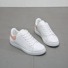 Women's Lace-Up Flat Skate Shoes Low Top Sneakers