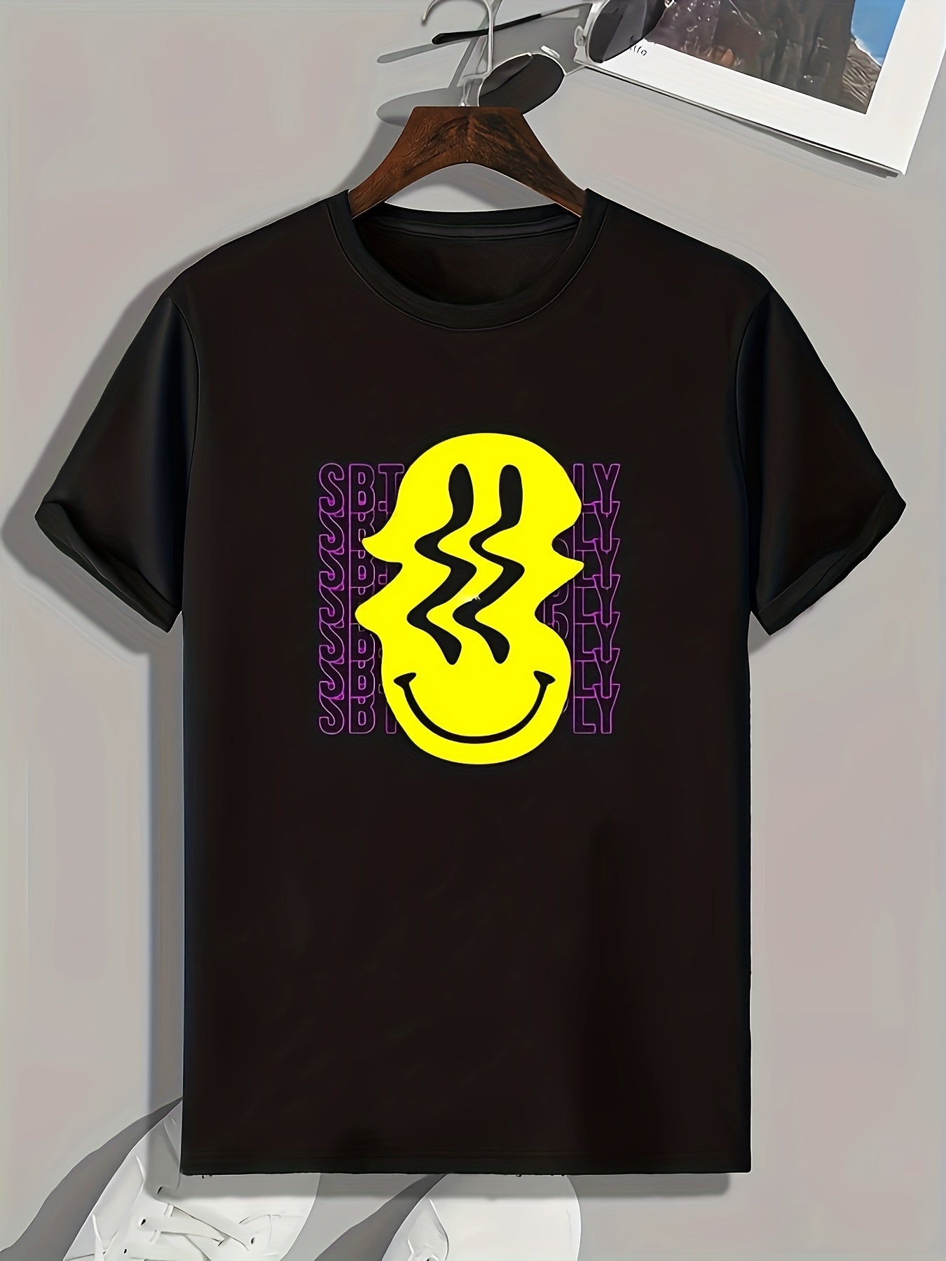 Facial Smile Print Men's Graphic T-shirt for Summer