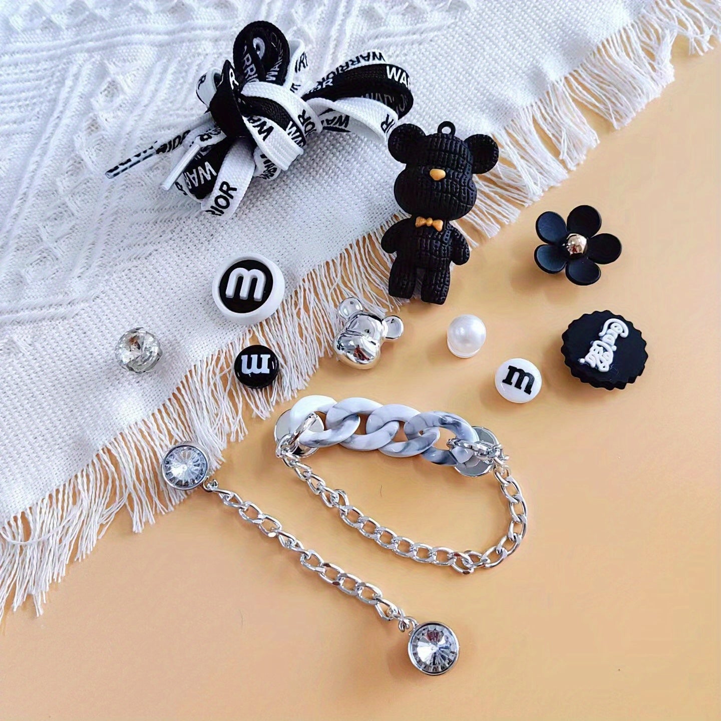 13pcs Violent Bear Silver Chain Flower Buckle Shoelaces Set