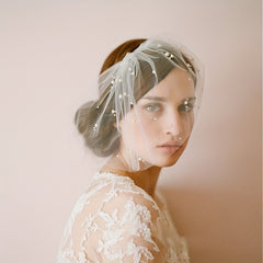 Short Bridal Head Veil Faux Pearl Comb Photography Accessory